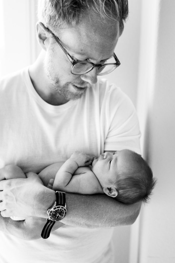Dallas Newborn Photos with Dad